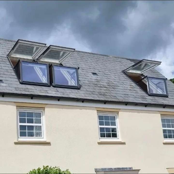 Roof windows installation